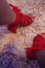 Load and play video in Gallery viewer, Maxine
